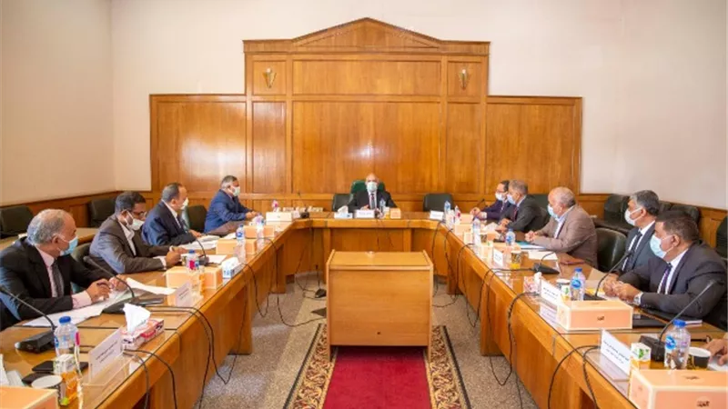 عبد العاطى:الإزالة الفورية للتعديات علي مجرى نهر النيل والمجارى المائية بالتنسيق مع المحافظات