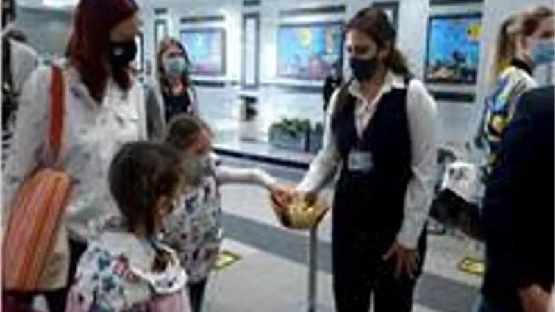 وصول 15 ألف سائح لمطار الغردقة ومرسى علم خلال اليوم