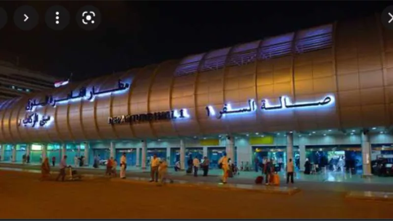 مطار القاهرة يستقبل 1.6 مليون جرعة من لقاح فايزر هدية من الولايات المتحدة الأمريكية