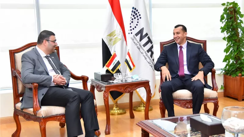 تعاون بين الجهاز القومي لتنظيم الاتصالات وهيئة الاعلام والاتصالات العراقية