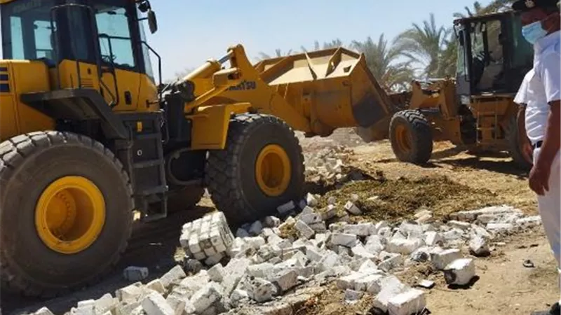 استرداد ٧٠ فدان فى موجة الإزالة الـ 18 بمركز اسنا جنوب الأقصر