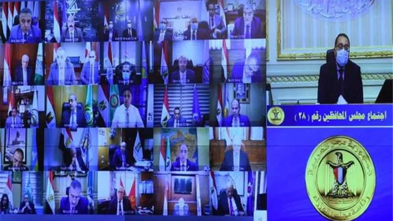 محافظ دمياط تشكل لجان لحث المواطنين علي تلقي لقاح كورونا والإستعداد لموسم الأمطار