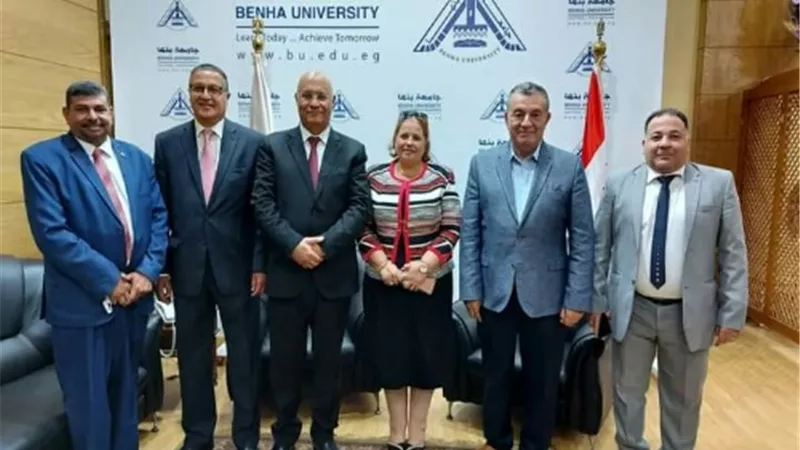 القيادات السابقة لجامعة بنها يهنئون 