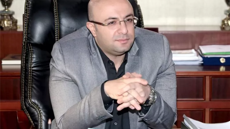 محافظ بنى سويف يهنئ تليفونيا الطالب 
