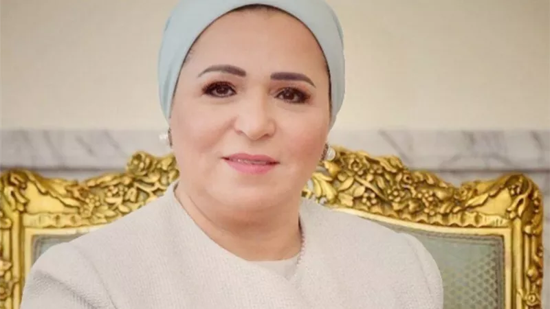 قرينة الرئيس : «نعتز بالأجيال السابقة التي قدمت الكثير من العطاء لتنمية الوطن»