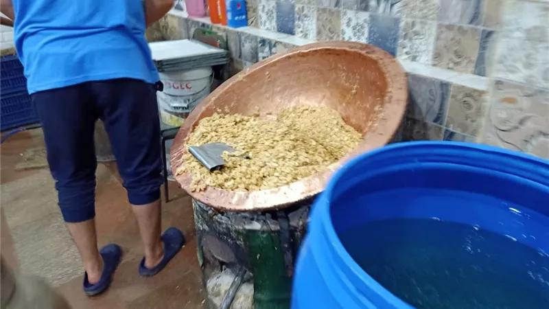 ضبط مصنعين لحلوى المولد النبوى الشريف يعملان بدون ترخيص بالشرقية