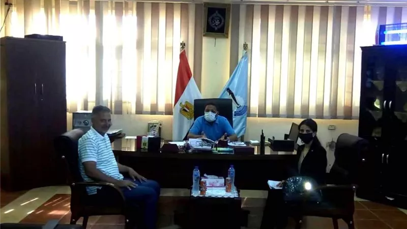برلمانية تبحث مع رئيس مدينة رأس غارب انشاء مدفن صحى و مصنع تدوير مخلفات