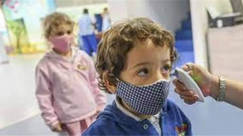 أول ولاية أمريكية تشترط لقاحات كورونا لأطفال المدارس