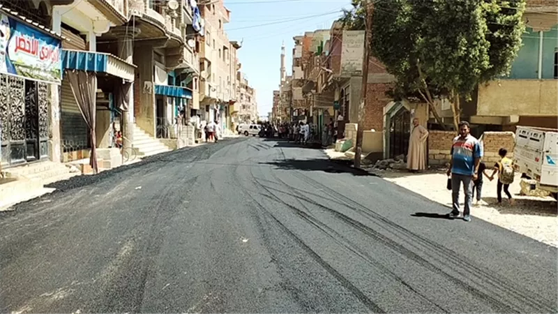 الإنتهاء من صب سقف الكوبرى المحوري وتمهيد طبقة الأساس بالطريق الدائري.. بابشواى