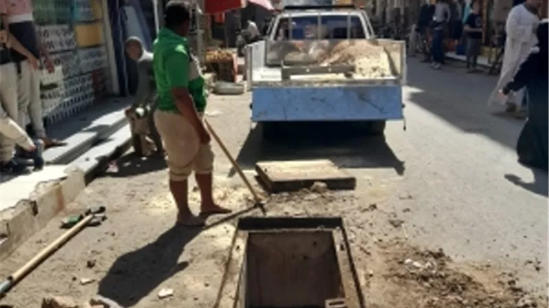 رئيس مدينة الأقصر يستجيب لشكوى مواطن من تهالك غرفة خاصة بخطوط الاتصالات