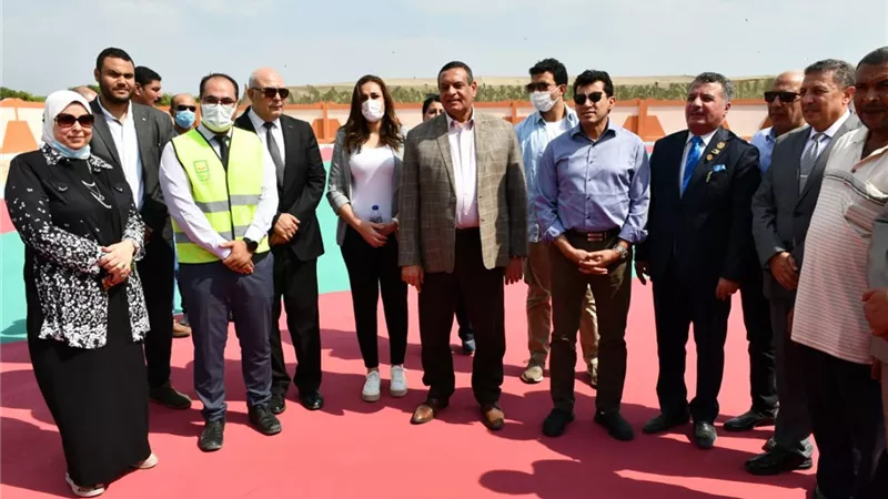 وزير الرياضة ومحافظ البحيرة يتفقدان مركز شباب الخرطوم بعد تطويره ضمن المبادرة الرئاسية 