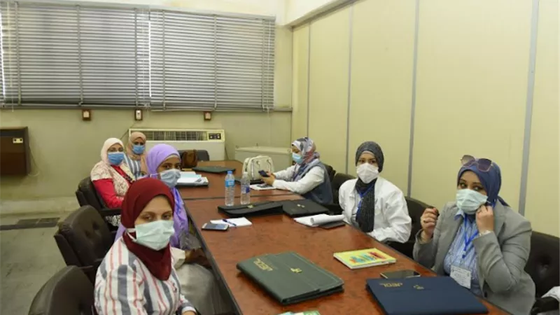 جامعة أسيوط تفتتح فعاليات الدورة التدريبية التاسعة عشر حول استخدامات الميكروسكوب الإلكتروني