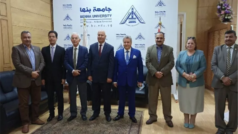 رؤساء ونواب وعمداء سابقين بجامعة بنها يهنئون سوسة بتوليه مهام منصبه