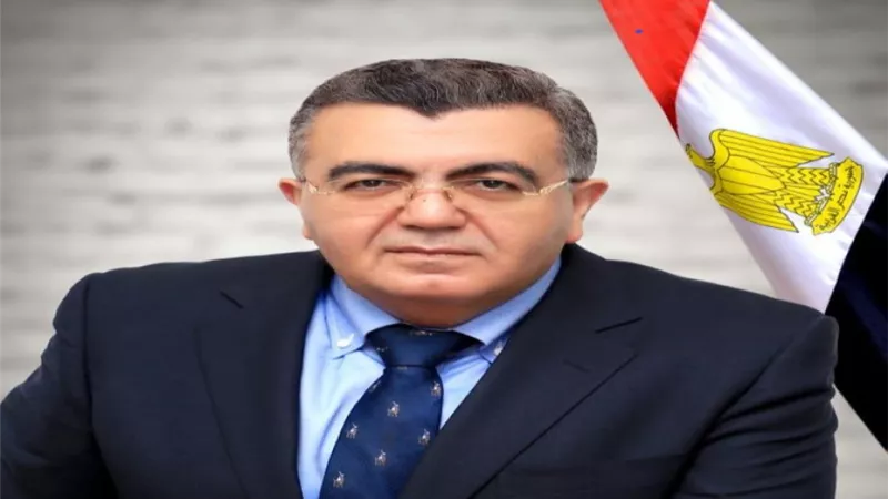 حاتم صادق: سيناء تنتظر تفاعلا شعبيا وإعلاميا لتشجيع الشباب علي التوطين فيها