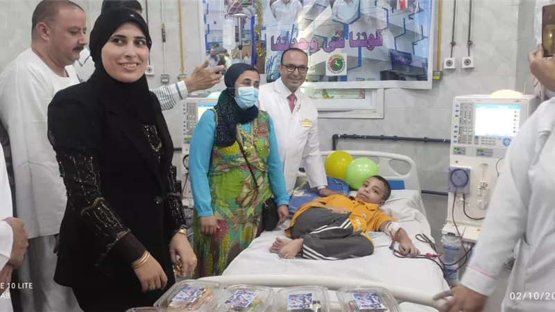 مستشفي الابراهيمية تحتفل بعيد ميلاد أصغر مريض كلي لديها