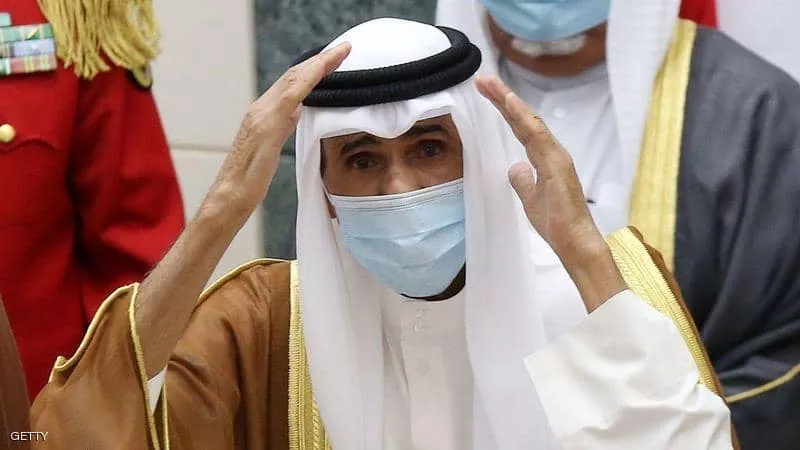 أمير الكويت يوجه بوضع كافة إمكانيات البلاد لمساعدة عمان في مواجهة إعصار 