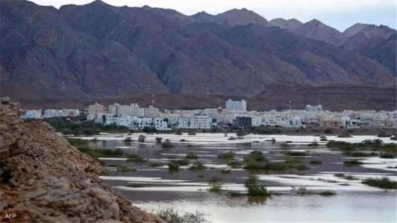 سلطنة عمان تعلن انتهاء خطورة عاصفة 
