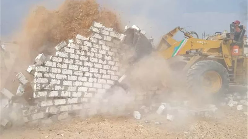 إزالة ١٠٩ حالات تعدي على مساحة ١٦ ألفا و٤٤٩ متر مباني و٢٦ فدانا و٢١ قيراطا بالشرقية