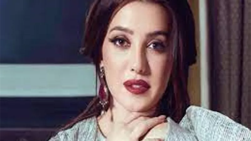 تعليق نارى من كندة علوش بشأن عطل مواقع التواصل الاجتماعى