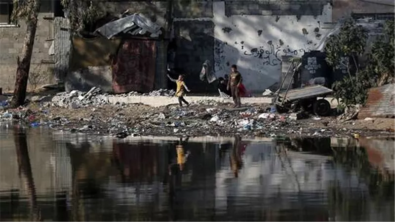 الأورومتوسطي: سكان غزة يتسممون ببطء و97% من المياه غير صالحة للشرب