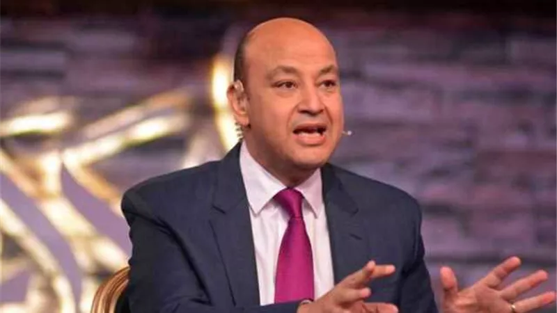 أديب عن عطل فيسبوك وواتساب: «كوني لا يصدقه عقل.. وكلهم على فيشة واحدة وواحد شدها من الكهربا»