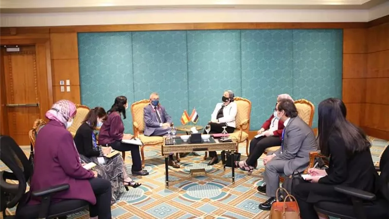 وزير البيئة الاسبانى يشيد باهتمام مصر بقضايا البيئة محليا وعالميا