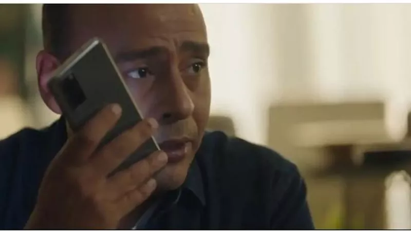 شاهد .. محمود عبدالمغنى يداعب متابعيه من كواليس 