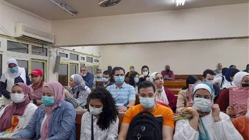 كلية الفنون الجميلة فى جامعة حلوان تستعد للعام الجامعى الجديد.. بالصور