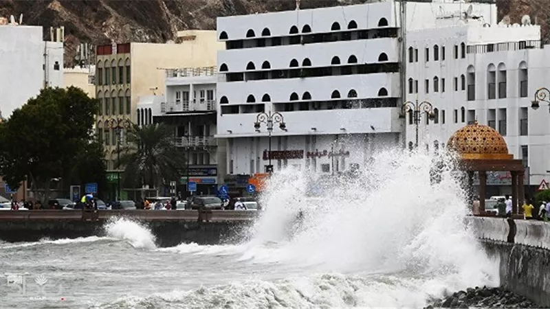العراق يعرب عن تضامنه مع سلطنة عمان جراء إعصار 