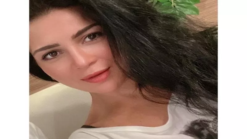 بملامح رقيقة .. مى عز الدين تشعل إنستجرام فى أحدث إطلالتها