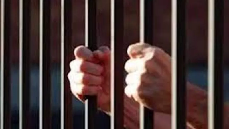 علقة ساخنة بالشاكوش من نجار لزوجته بالشرقية