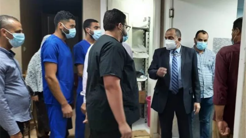 رئيس جامعة بنى سويف يفاجئ المستشفى الجامعي