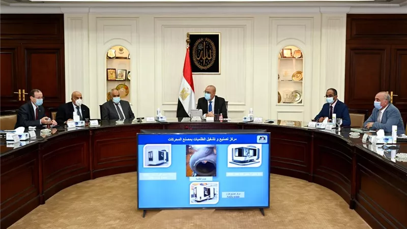 وزير الإسكان ورئيس 