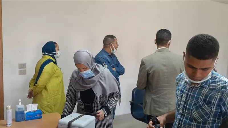 تلقيح العاملين بتيتان ببنى سويف والاسكندريه