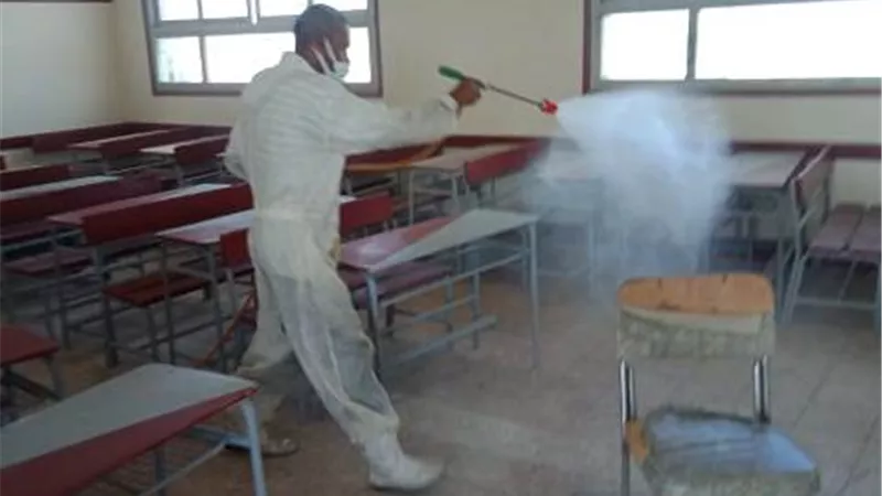 محافظ الاسكندريه..يكلف رؤساء الأحياء بتكثيف حملات النظافة والتطهير في المدارس