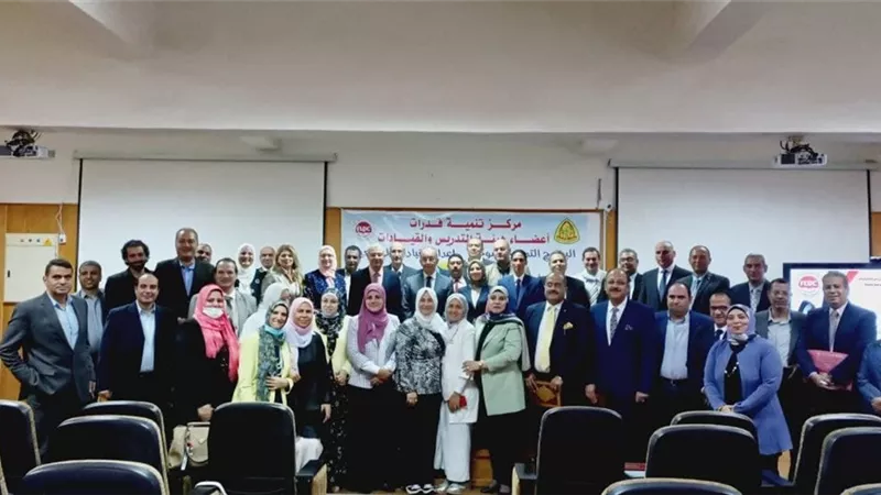 رئيس جامعة الزقازيق يشهد فعاليات ختام البرنامج التدريبي الموحد 