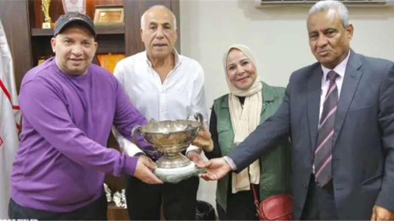 الزمالك يكرم بطلى الجمهورية فى الكروكيه.. صور