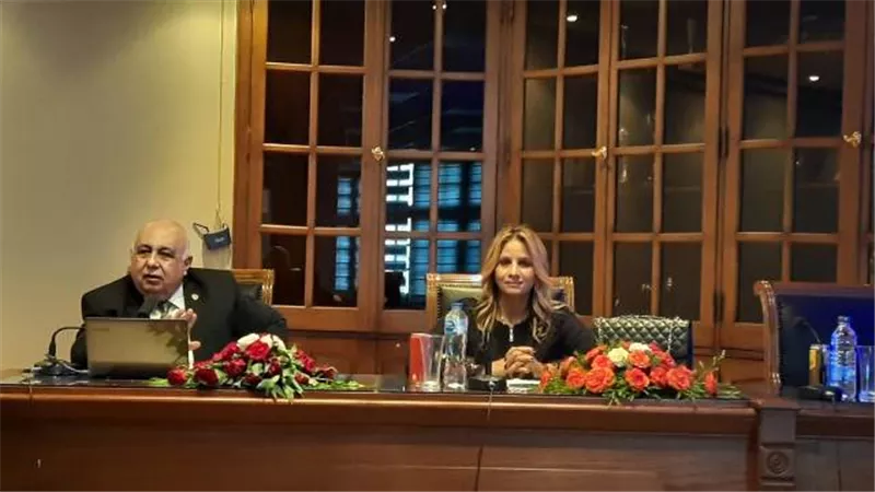 اداب عين شمس تحتفل بالذكرى ال ٤٨ لانتصارات أكتوبر المجيد
