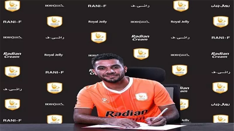 رسمياً .. فاركو يتعاقد مع نجم سموحة لمد 4 مواسم