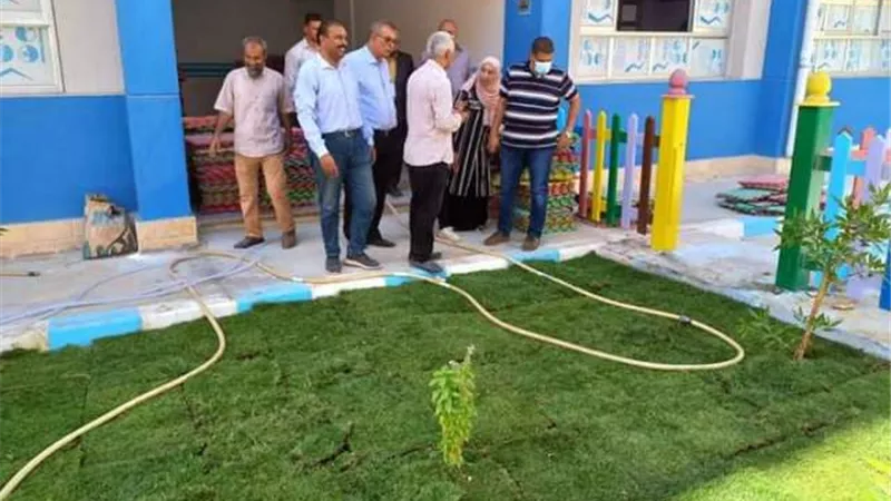 سراج الدين يتفقد عددا من مدارس السويس للتأكد من جاهزيتها