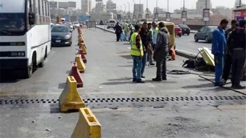 تحويلات مرورية لتنفيذ أعمال تطوير محور الشهيد بالقاهرة