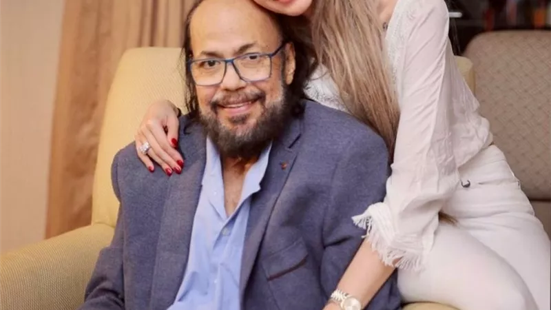 أبويا وسندي وحشتني.. رسالة مؤثرة من هنا الزاهد لطلعت زكريا فى ذكرى رحيله