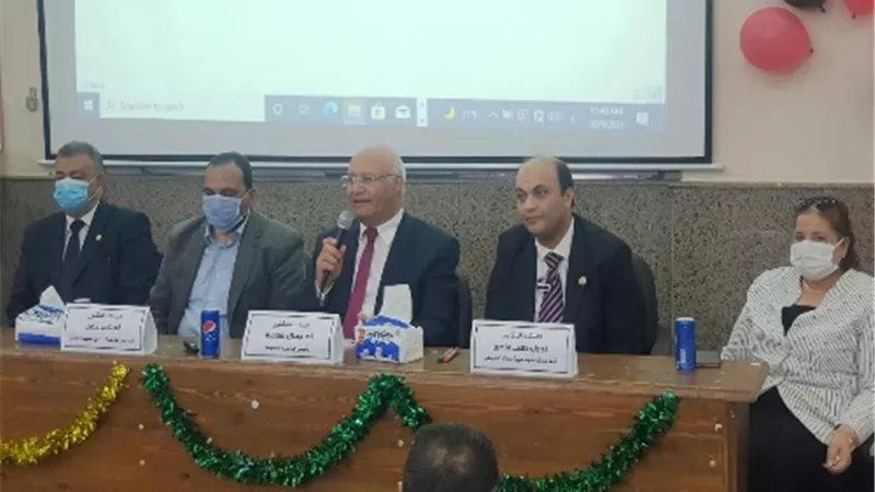 رئيس جامعة بنها يتفقد سير الدراسة بكليات التمريض والتربية الرياضية والعلاج الطبيعى