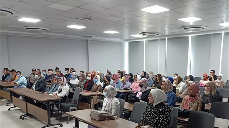 قيادات جامعة بدر تتفقد استعدادات كلية تكنولوجيا العلوم التطبيقية الصحية للعام الجديد.. بالفيديو