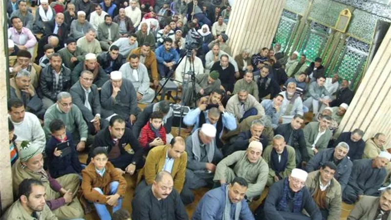 أفراح وزينات وتوزيع حلويات طوال ربيع الأنور.. حول العالم