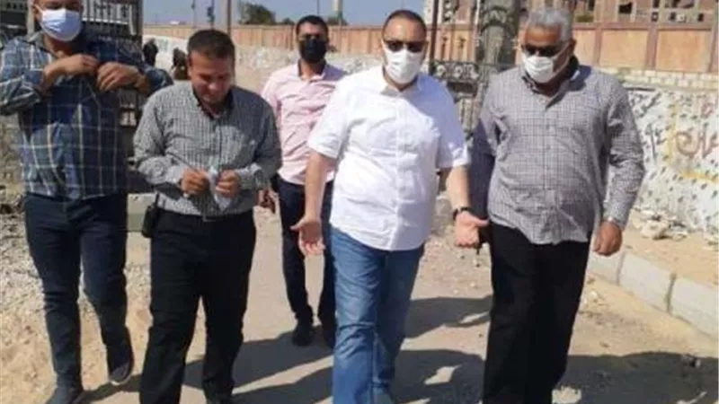 محافظ الشرقية يتابع أعمال إنشاء متنزه للعائلات بكفر أبو حسين بمدينة الزقازيق