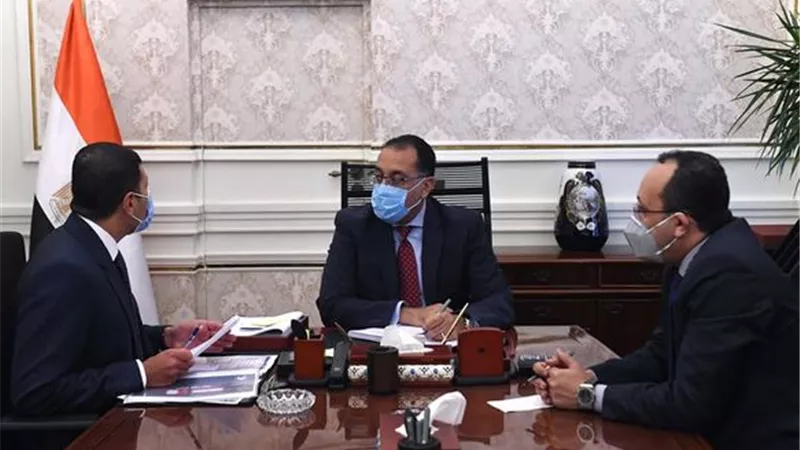 مدبولي: دفع الاستثمار يدعم الاقتصاد الوطني ويضاعف فرص العمل