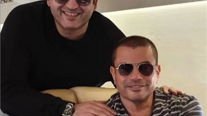 أكرم حسني يحتفل بعيد ميلاد الهضبة عمرو دياب بهذه الكلمات