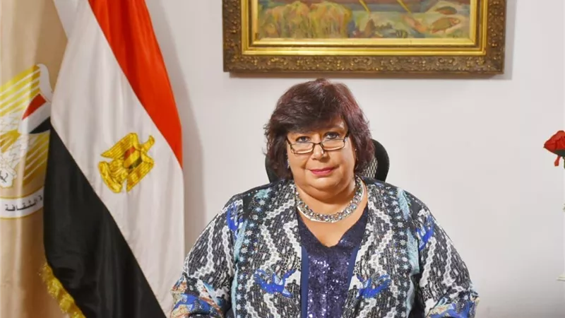 وزيرة الثقافة تتوجه إلى الأردن لتوقيع اتفاقيات تعاون مشترك والاحتفال بمئوية تأسيس المملكة