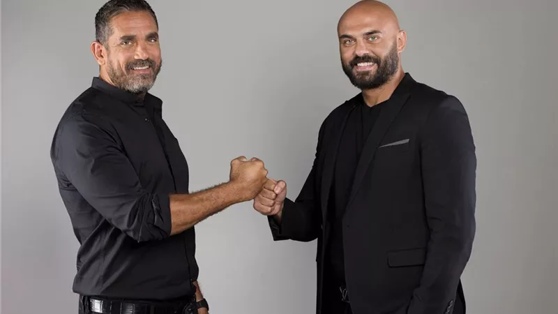 بسبب احمد صلاح حسنى.. امير كرارة مطلوب على جوجل